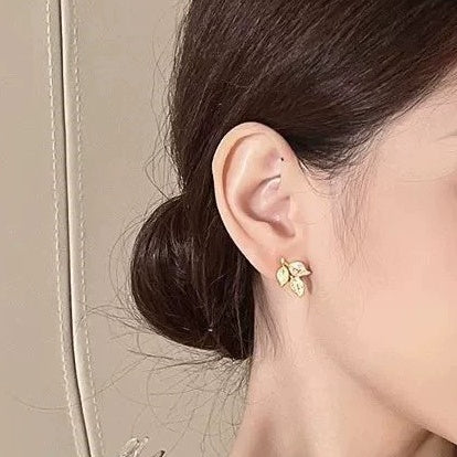 Women's Leaf Earrings Elegant And High-end Birthday Gift