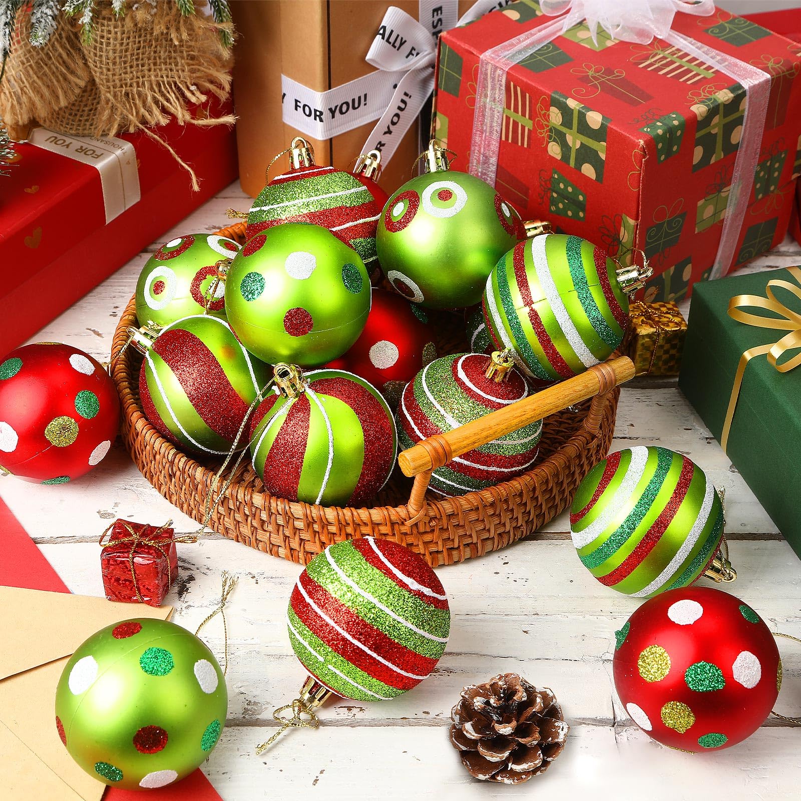 24PCS Christmas Ball Ornaments, Hanging Balls Red And Green Christmas Tree Pendants For Xmas Tree Home Decor Party Holiday Wedding Anniversary DIY Craft Decor Supplies